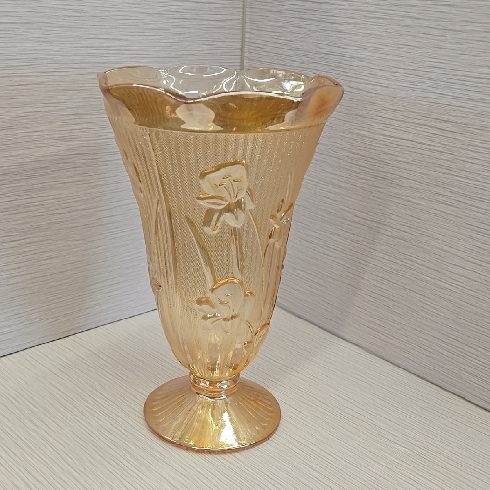 Elegant Floral Glass Vase